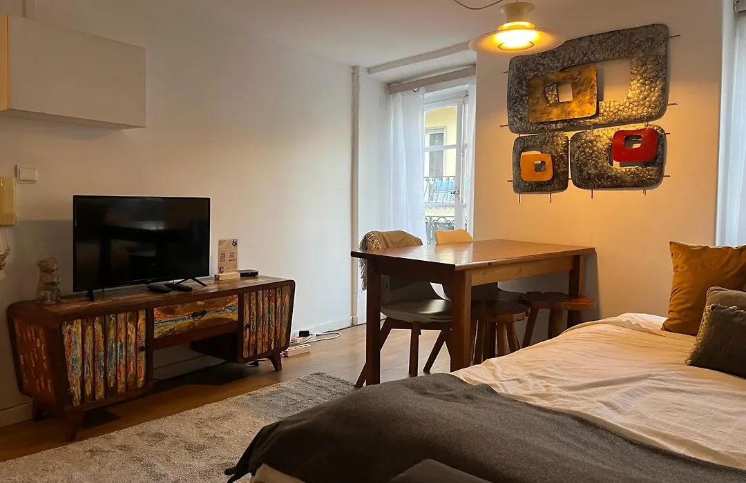 Charming Apartment At Graca-1