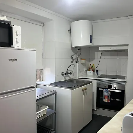 Charming Apartment At Graca-3