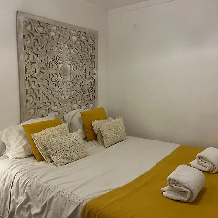 Charming Apartment at Graça-2